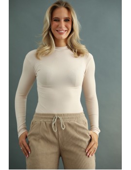 AKIRA Turtle Neck - Beige