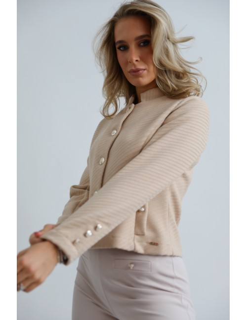 Gombos Dzseki - Bézs