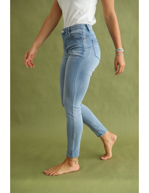 VALA Hímzett Farmernadrág