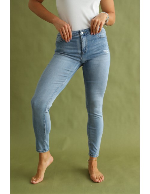 VALA Hímzett Farmernadrág