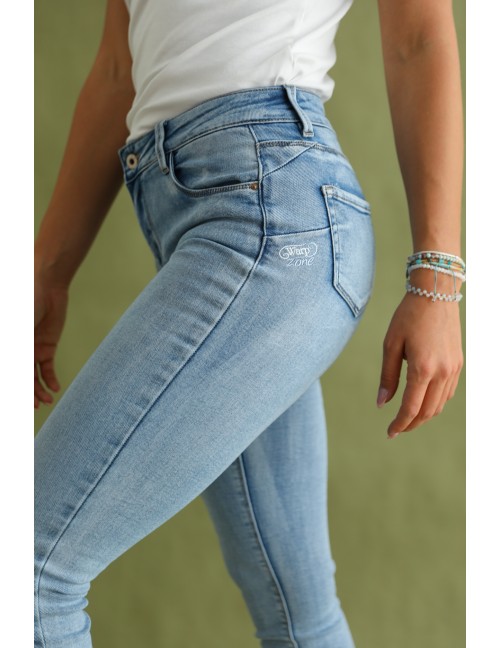 TELLY Hímzett Farmernadrág