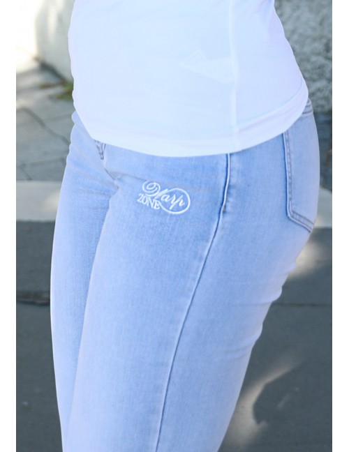 IVELISSE Embroidered Jeans