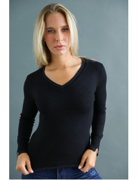 V Knit Top - Black